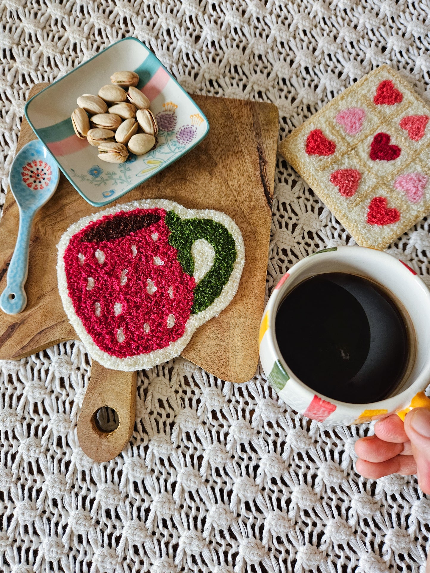 The Berry Mug Rug