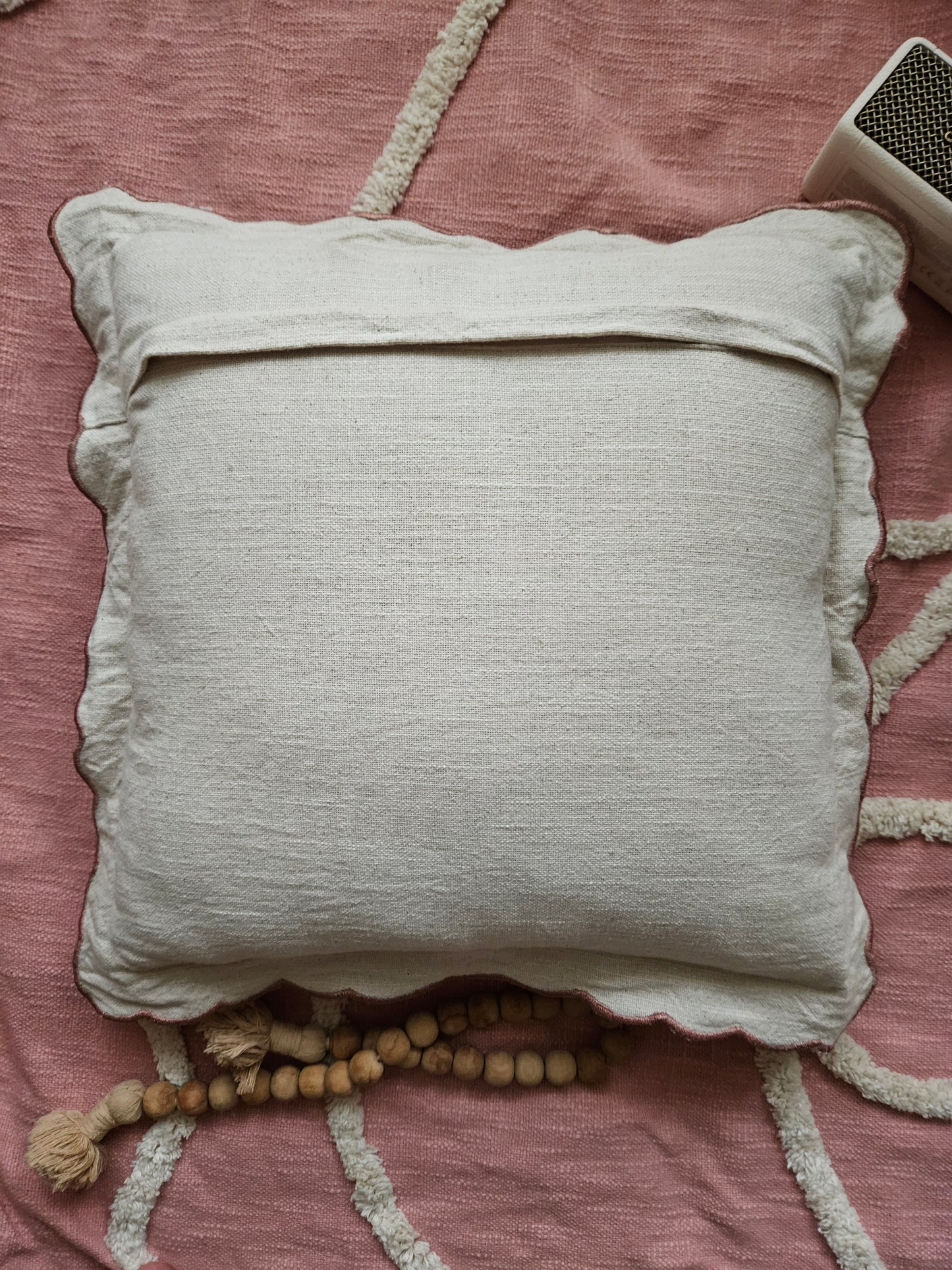 Lily cushion cover