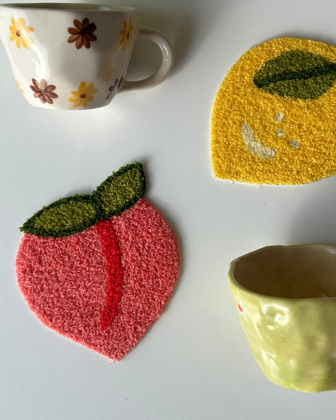 The Peachy mug rug