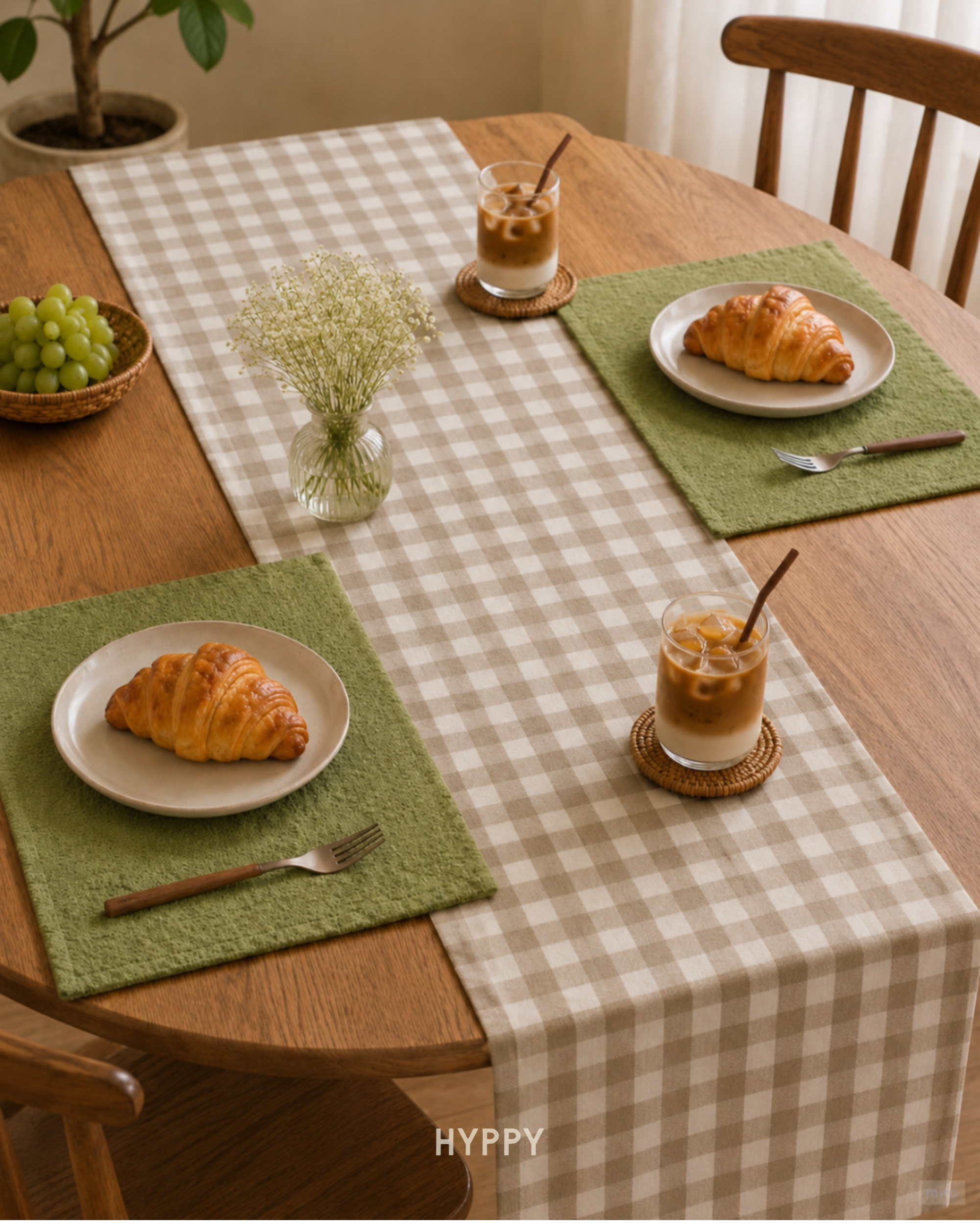 Lush Gingham Table Runner