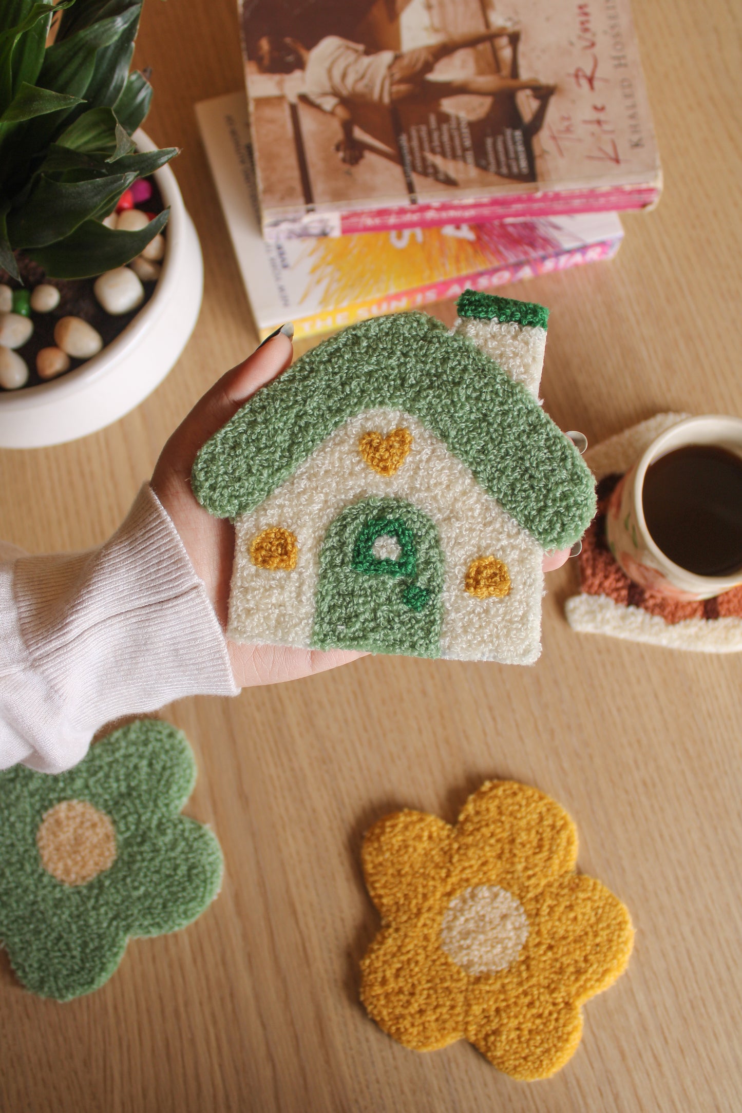 The Cottage Mug Rug