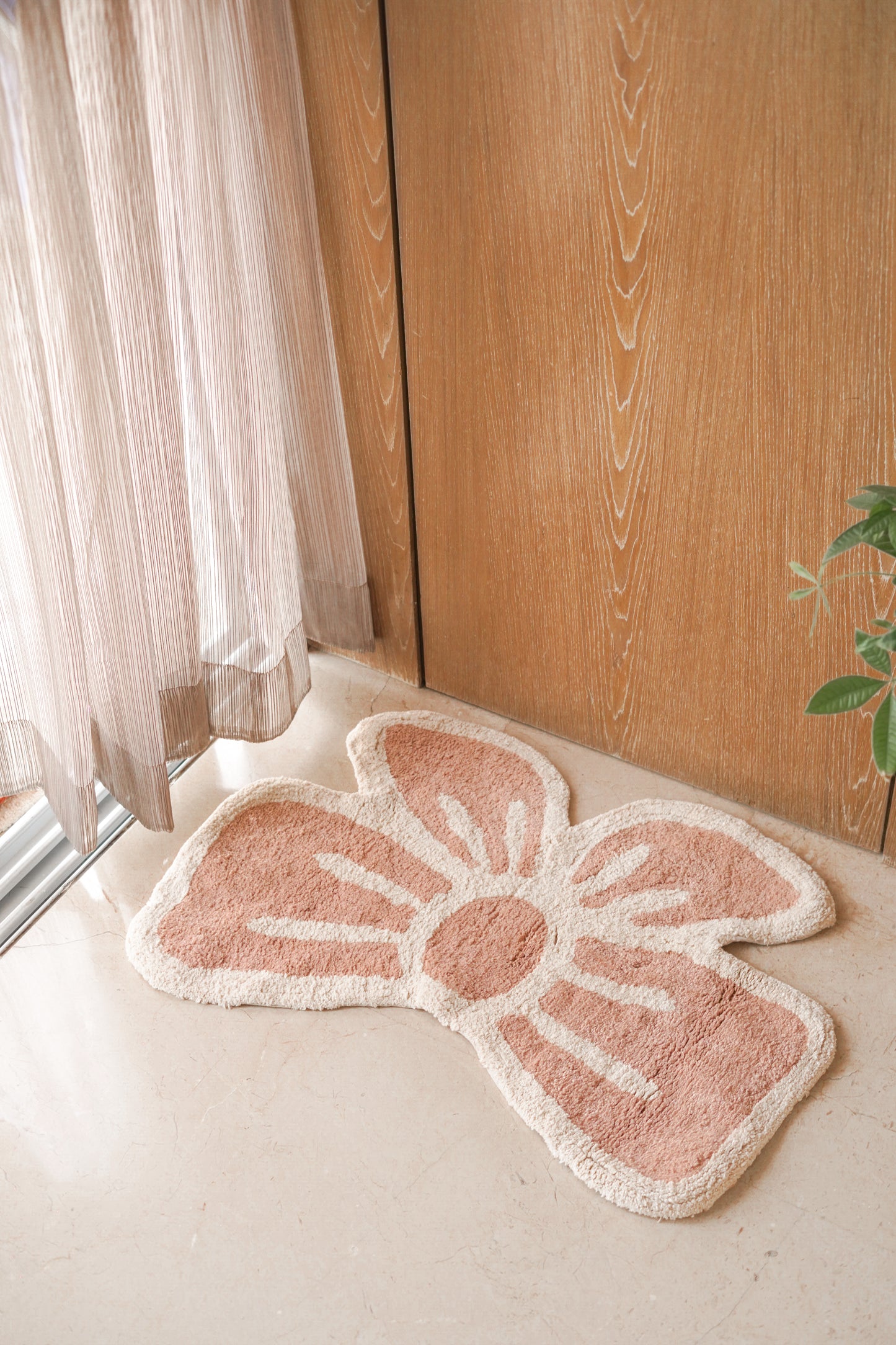 Rosette Bow Rug