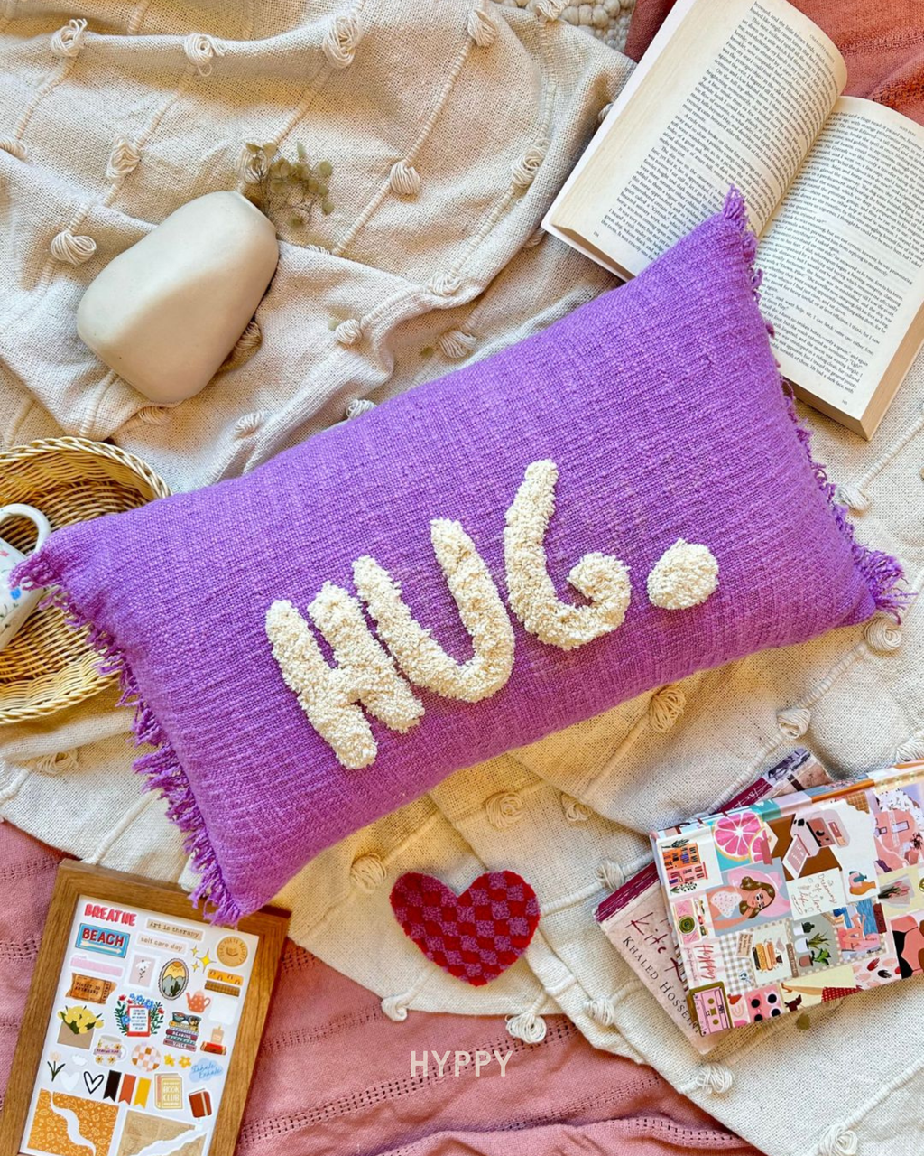 Hug Me Tufted Cushion Cover