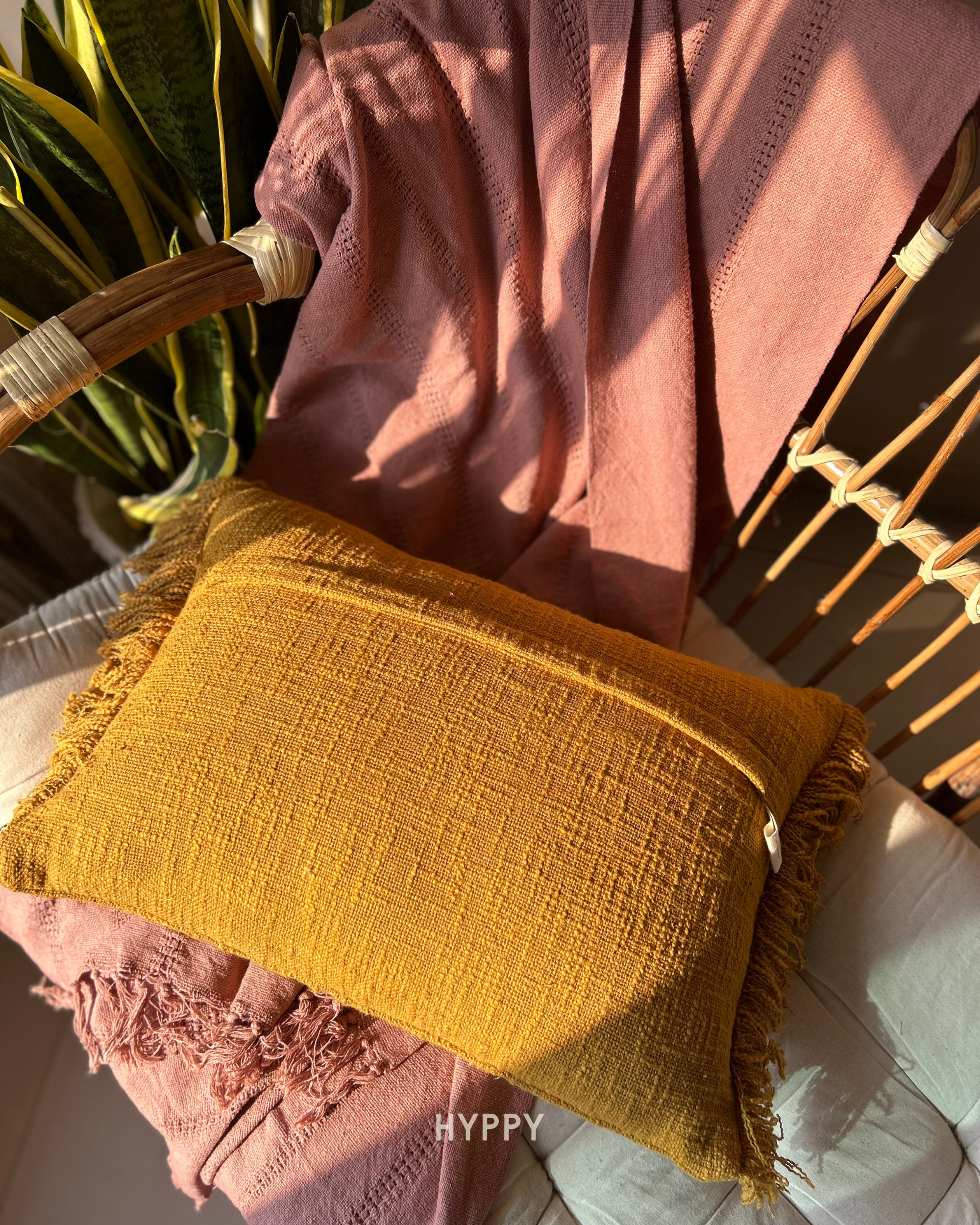Feels Like Home Tufted Cushion Cover