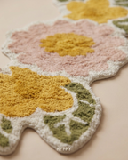 Daisy Days Tufted Runner