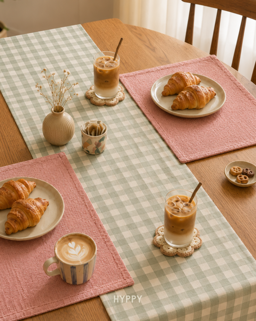 Lush Gingham Table Runner