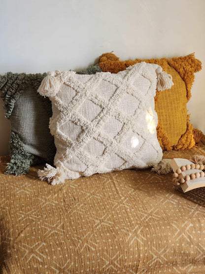 Aurelia Tufted Pillow Hyppy.in