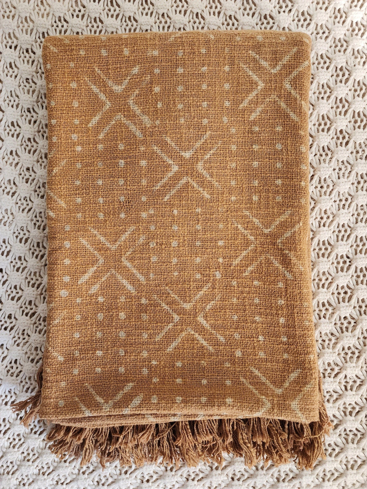 Lila Mudcloth Throw Hyppy.in