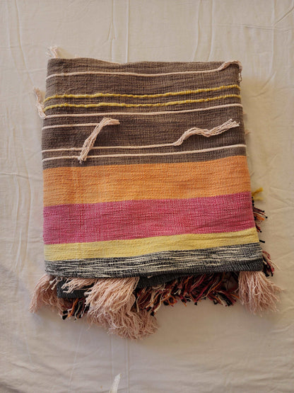 Naomi Woven Throw Hyppy.in
